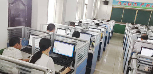 提升數(shù)字素養(yǎng) 賦能智慧課堂——方城縣暑期信息技術(shù)教師培訓(xùn)活動全面啟動